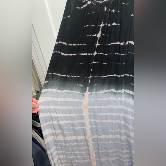 Tie Dye Flowy Dress - Picture 3 of 4